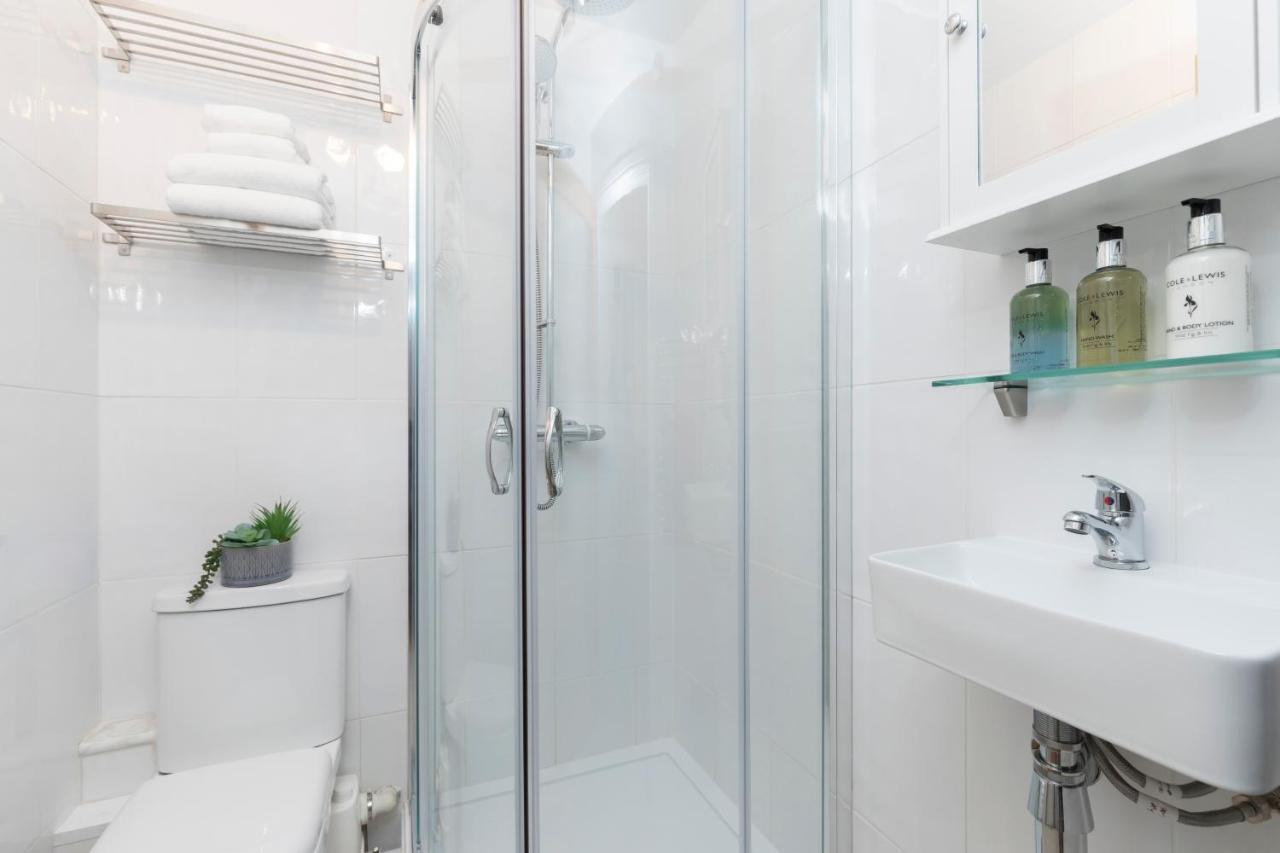 Modern Self Contained Studio Home Cheltenham Ngoại thất bức ảnh